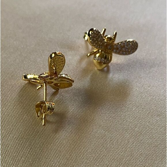 Bee stud earrings M13 - Picture 4 of 4